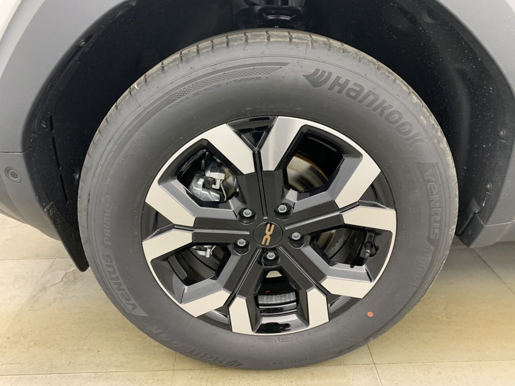 Photo véhicule 1 DACIA Duster Hybrid 140 4x2 Extreme