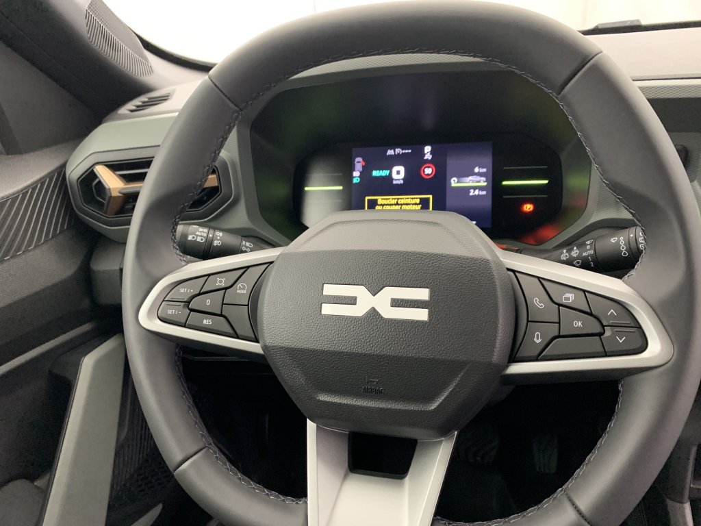 Photo véhicule 1 DACIA Duster Hybrid 140 4x2 Extreme
