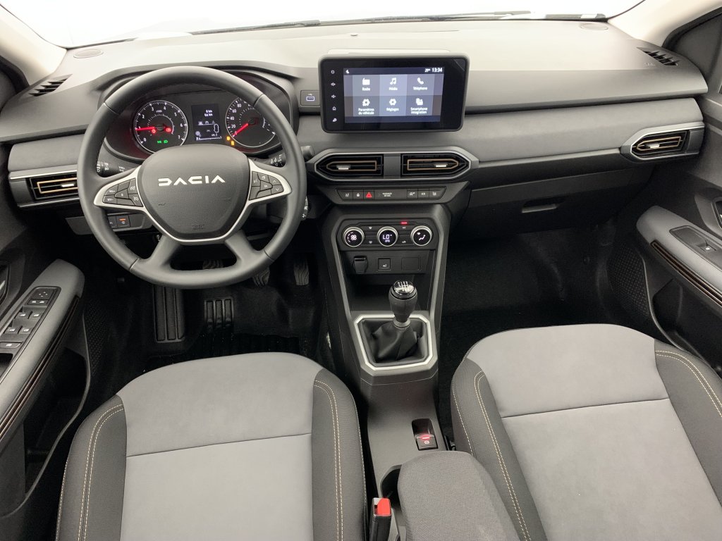 Photo véhicule 1 DACIA Jogger ECO-G 100 7 places GSR2 Extreme