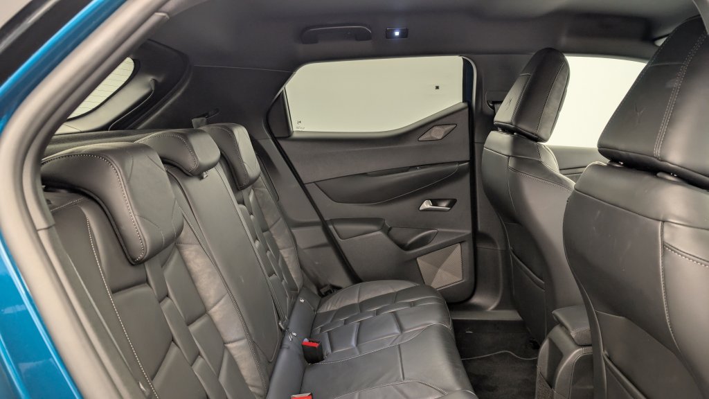 Photo véhicule 1 DS Ds3 crossback PURETECH 130 EAT8 RIVOLI