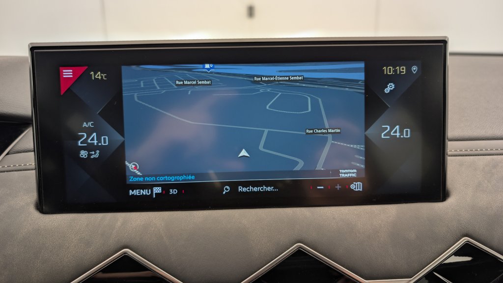 Photo véhicule 1 DS Ds3 crossback PURETECH 130 EAT8 RIVOLI