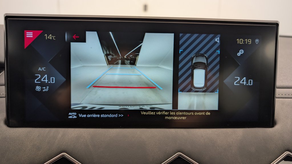 Photo véhicule 1 DS Ds3 crossback PURETECH 130 EAT8 RIVOLI