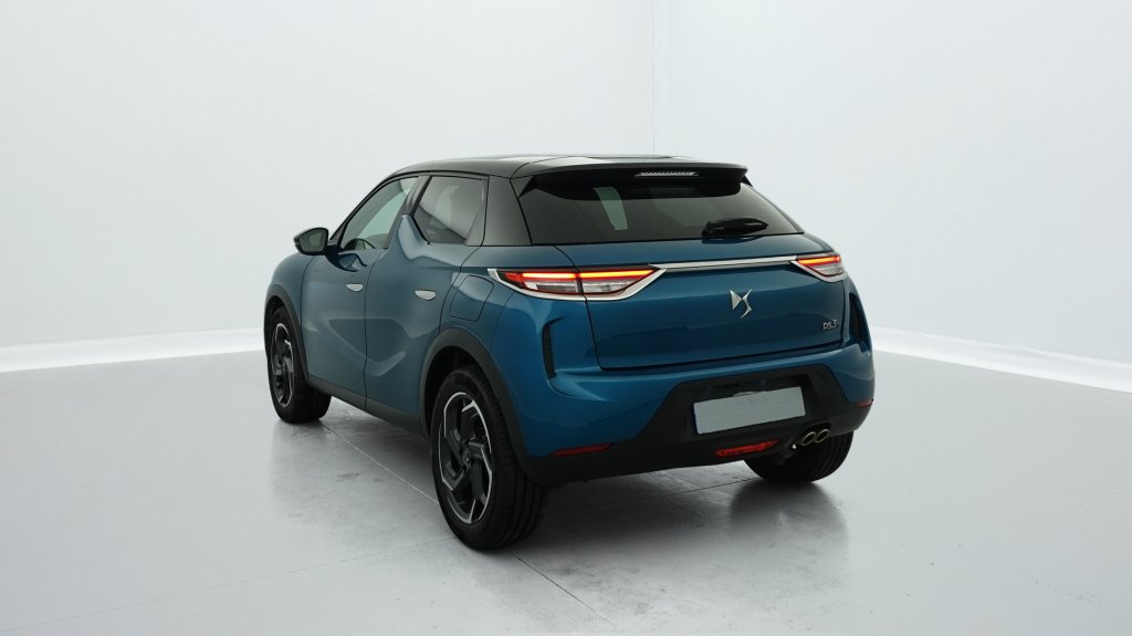 Photo véhicule 1 DS Ds3 crossback PURETECH 130 EAT8 RIVOLI