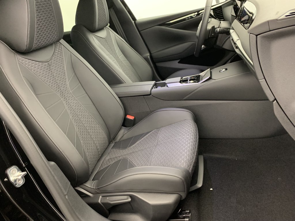 Photo véhicule 1 CITROëN DS4 BlueHDi 130 EAT8 Pallas