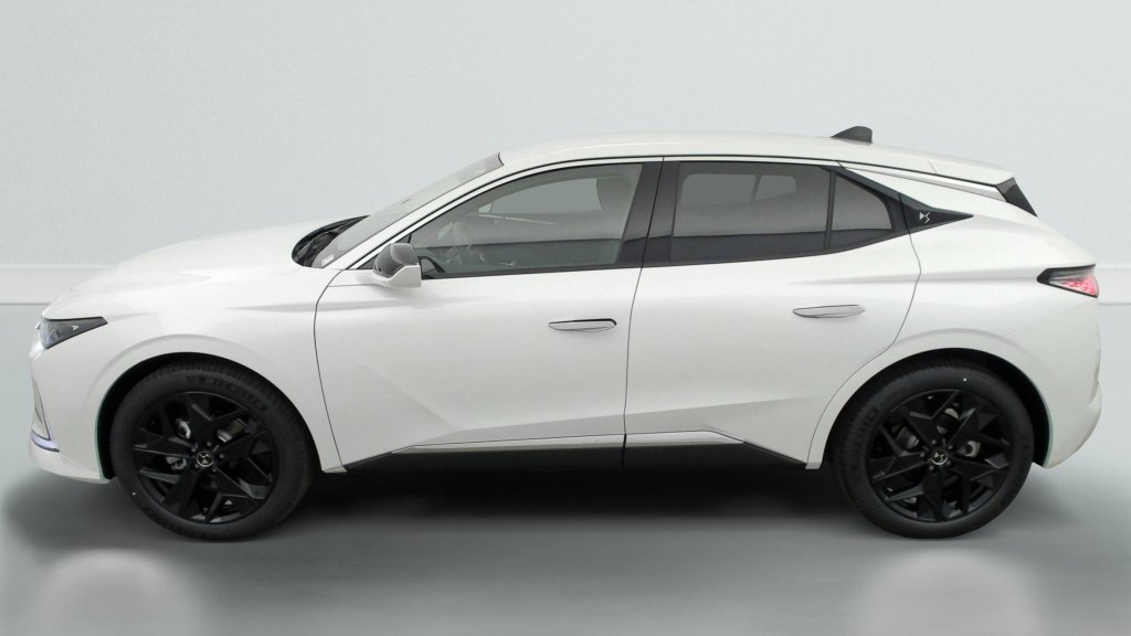 Photo véhicule 1 CITROëN DS4 Hybride 145 e-DCT6 Pallas