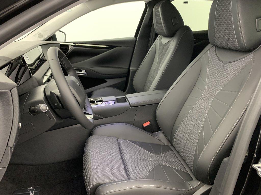 Photo véhicule 1 CITROëN DS4 BlueHDi 130 EAT8 Pallas