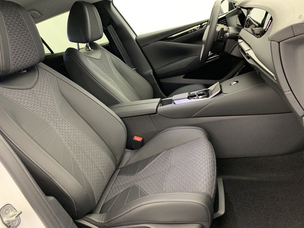 Photo véhicule 1 CITROëN DS4 BlueHDi 130 EAT8 Pallas