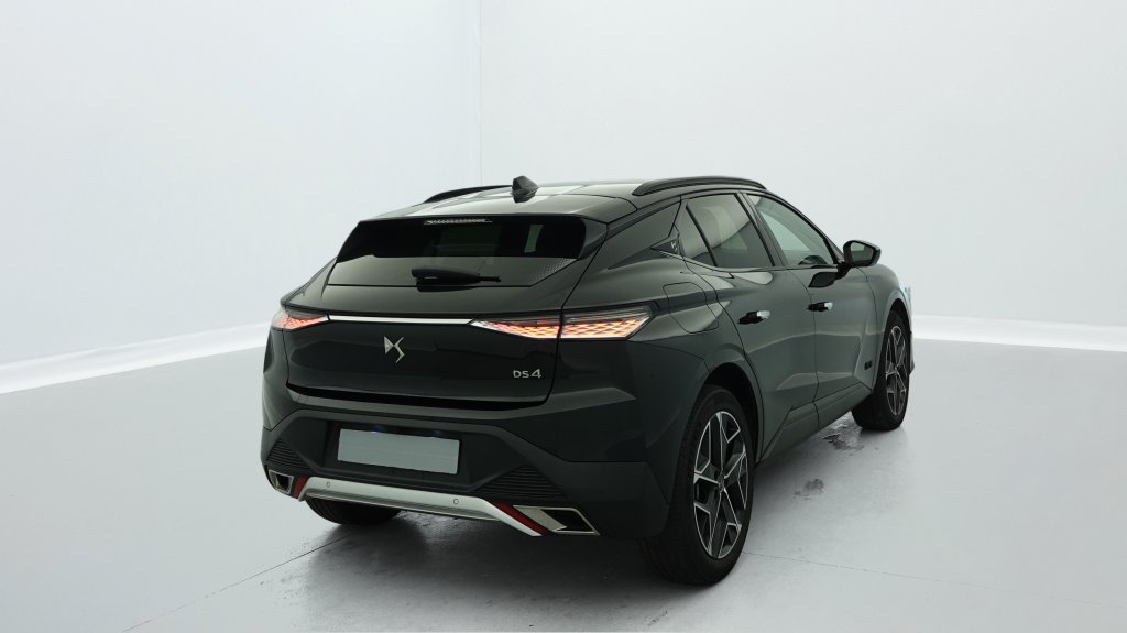 Photo véhicule 1 CITROëN DS4 PureTech 225 EAT8 Cross Rivoli