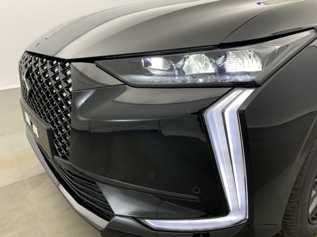 Photo véhicule 1 CITROëN DS4 Hybride 145 e-DCT6 Pallas