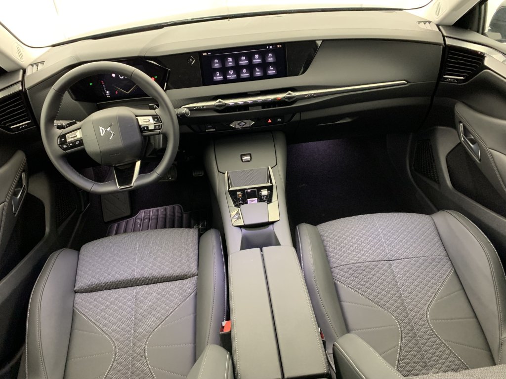 Photo véhicule 1 CITROëN DS4 BlueHDi 130 EAT8 Pallas