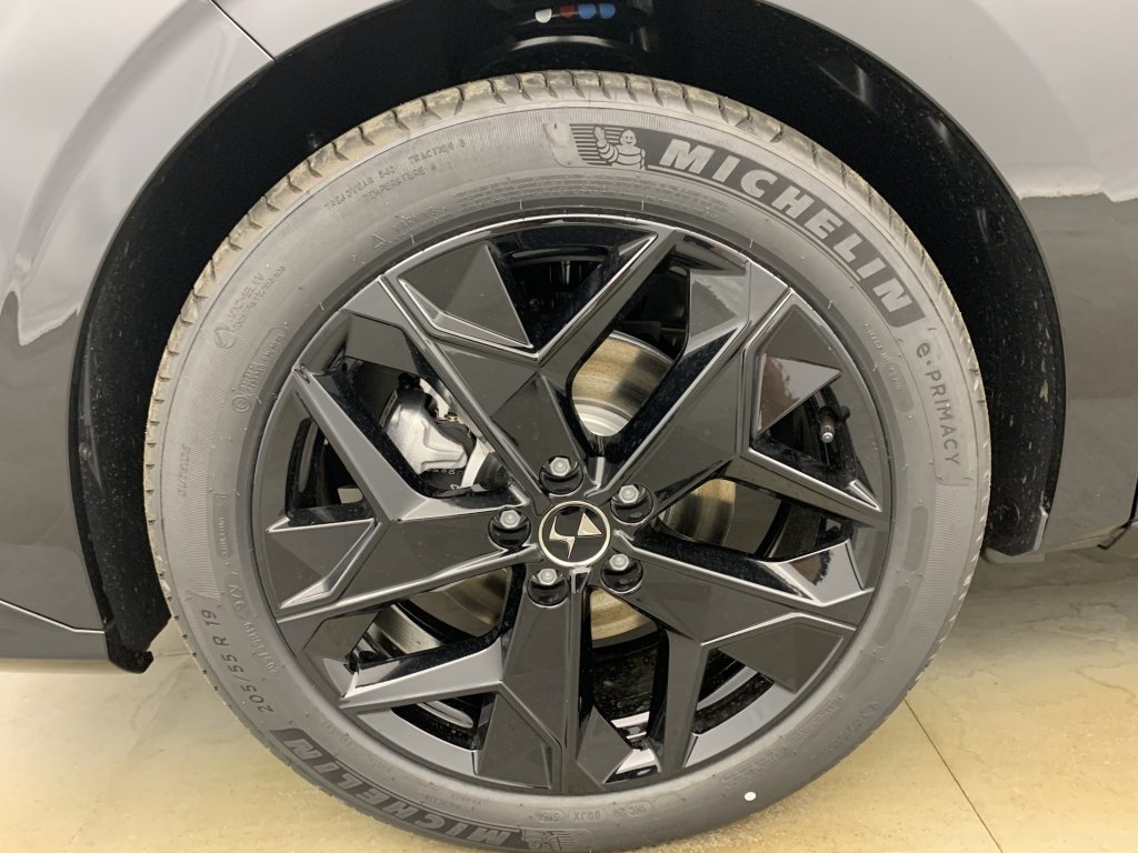 Photo véhicule 1 CITROëN DS4 Hybride 145 e-DCT6 Pallas