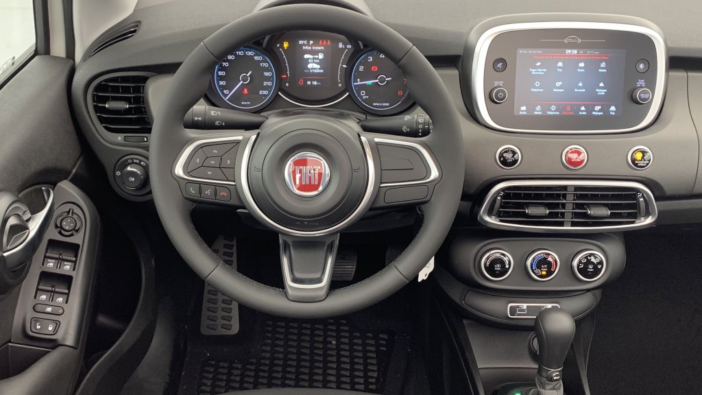 Photo véhicule 1 FIAT 500x my23 500X 1.5 FireFly 130 ch S S DCT7 Hybrid Dolcevita 500X