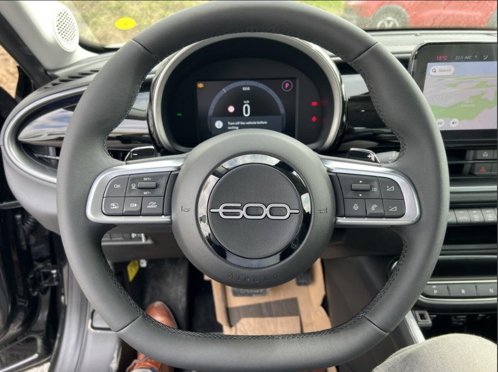 Photo véhicule 1 FIAT 600 1.2 Hybrid 136ch DCT6