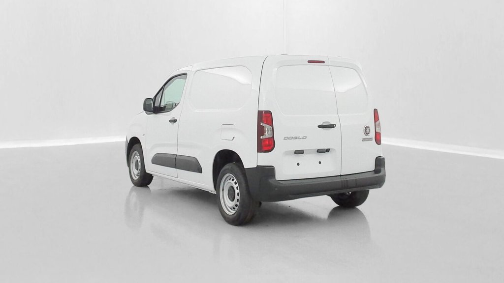 Photo véhicule 1 FIAT Doblo fourgon Doblo fourgon III M 650kg BlueHDi 100ch Pack Premium Connect