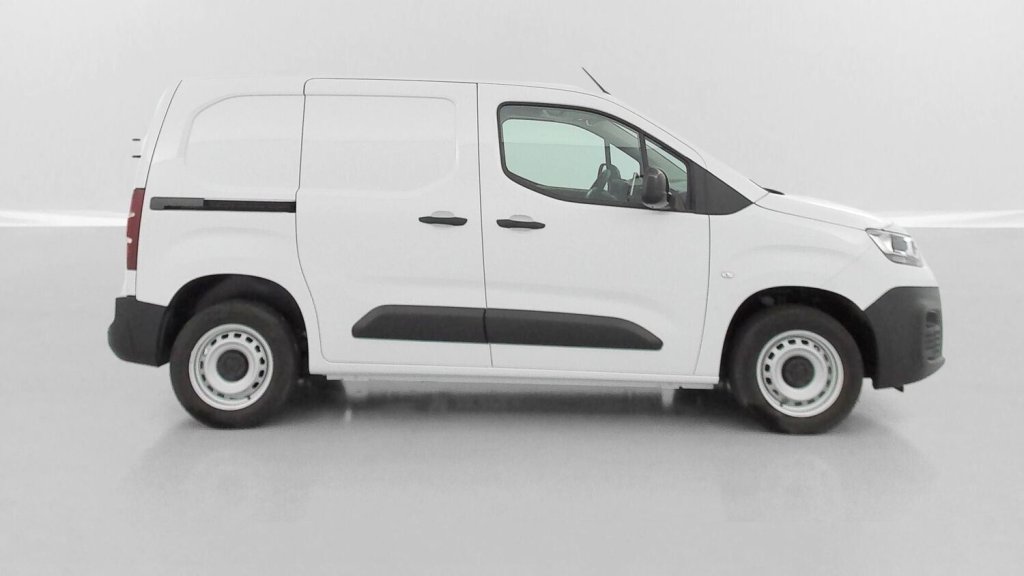 Photo véhicule 1 FIAT Doblo fourgon Doblo fourgon III M 650kg BlueHDi 100ch Pack Premium Connect