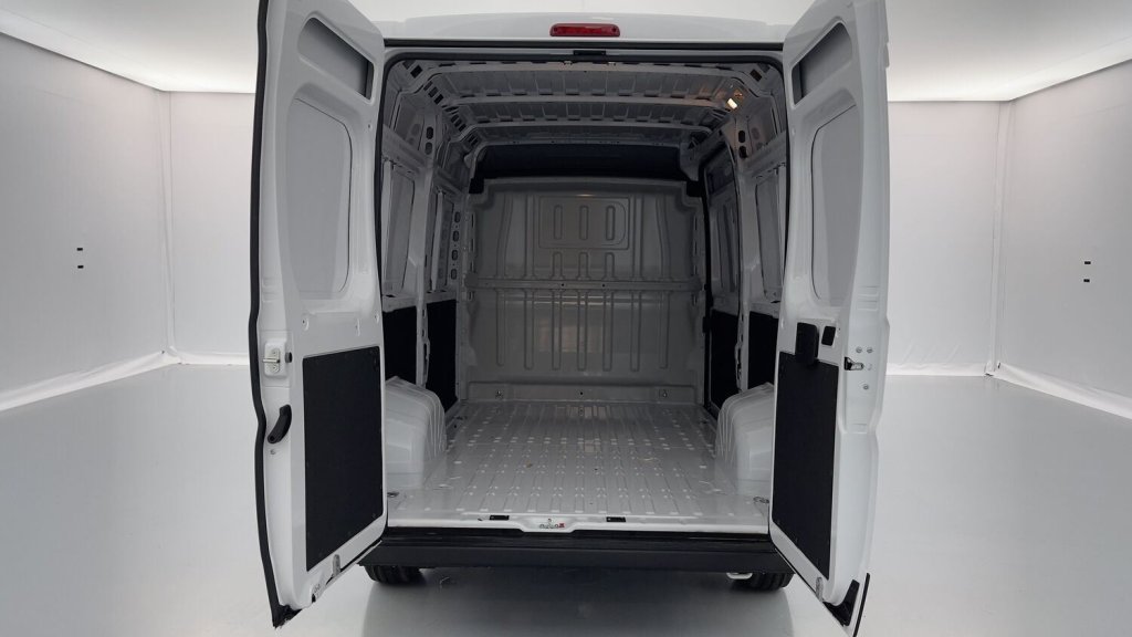 Photo véhicule 1 FIAT Ducato Ducato III 3.5 MH2 H3-Power 140ch