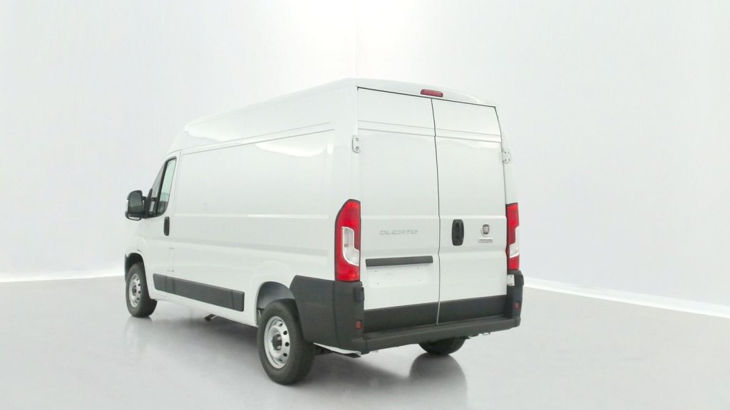 Photo véhicule 1 FIAT Ducato Ducato III 3.5 MH2 H3-Power 140ch