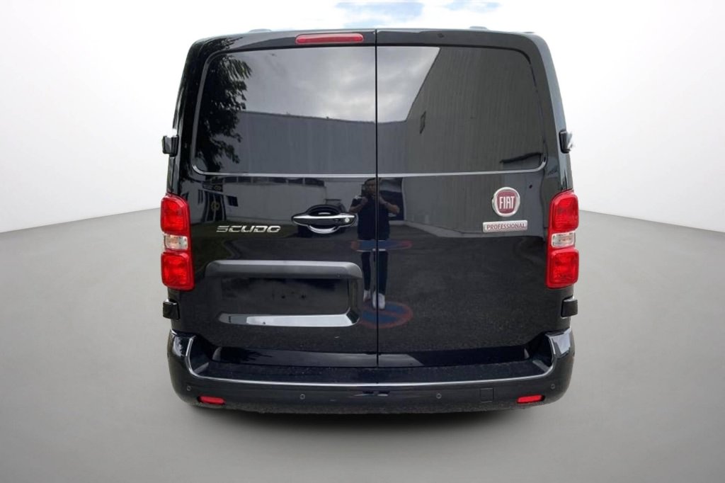 Photo véhicule 1 FIAT Scudo cabine approfondie SCUDO CA FIXE BLUEHDI 180 M S S EAT8