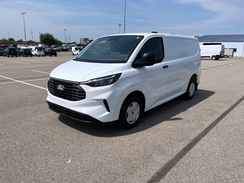 Photo véhicule 1 FORD Transit custom fourgon 300 L1H1 2.0 ECOBLUE 136 CH TREND