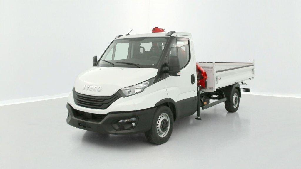 Photo véhicule 1 IVECO Daily Daily III 35S14H 3750 2.3 136ch Benne Alu JPM + Grue PK 3400