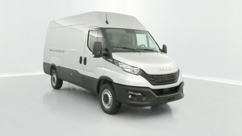 Photo véhicule 1 IVECO Daily Daily III 35S18HA8 3520L 3.0 180ch 12m³