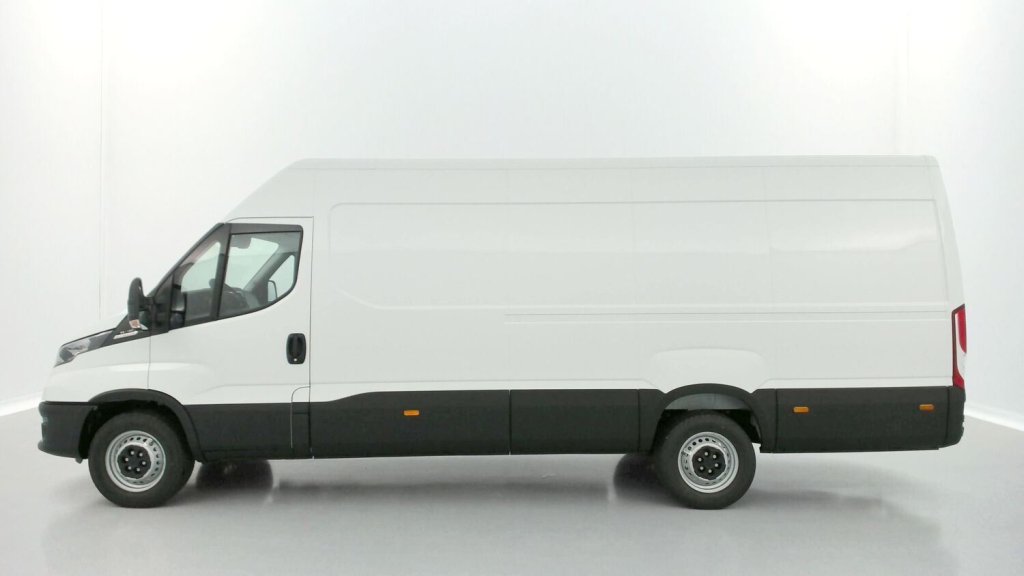 Photo véhicule 1 IVECO Daily Daily III 35S18HA8 4100 3.0 180ch 16m³