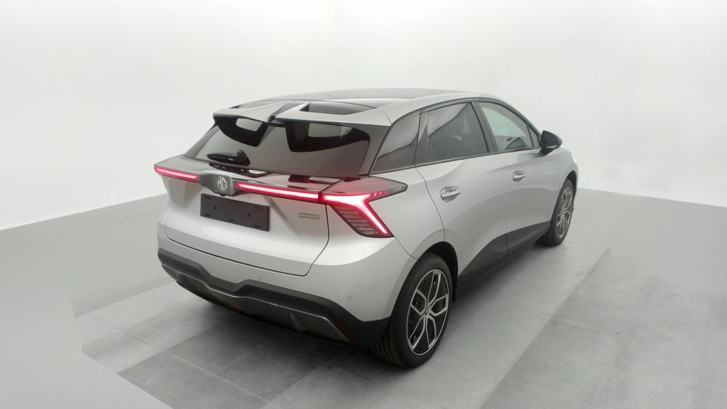 Photo véhicule 1 MG Mg4 ELECTRIC 77KWH - 180 KW 2WD LUXURY