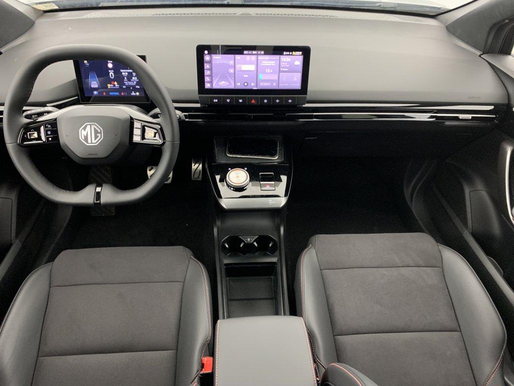 Photo véhicule 1 MG Mg4 Electric 64kWh - 320 kW 4WD XPOWER
