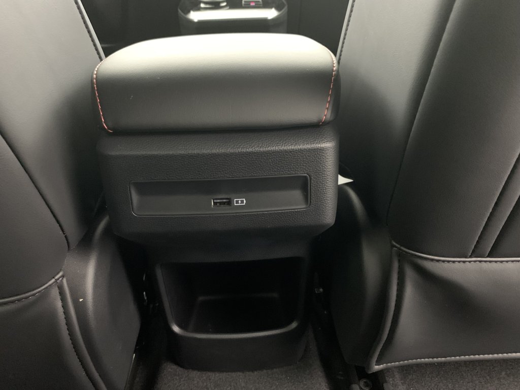 Photo véhicule 1 MG Mg4 Electric 64kWh - 320 kW 4WD XPOWER