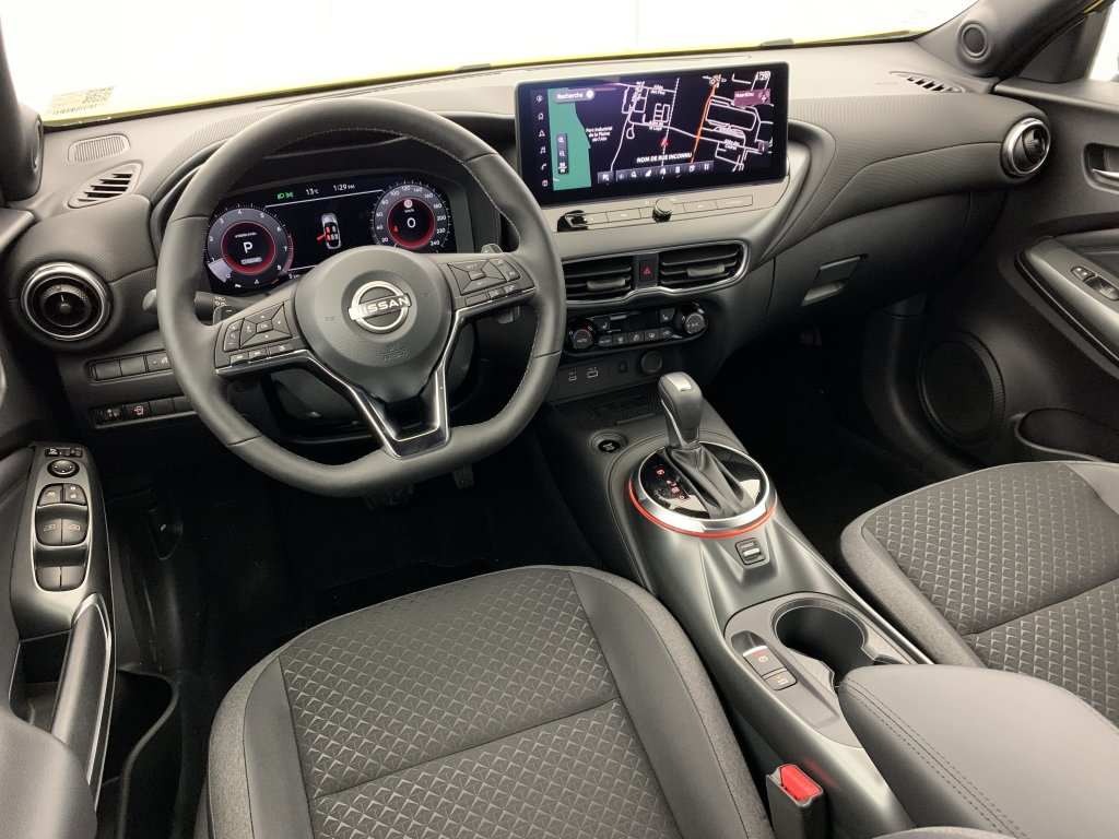 Photo véhicule 1 NISSAN Juke nouveau DIG-T 114 DCT7 N-CONNECTA