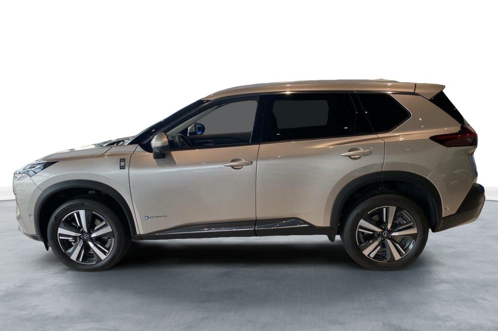 Photo véhicule 1 NISSAN X-trail E-POWER 204 ch N-Connecta