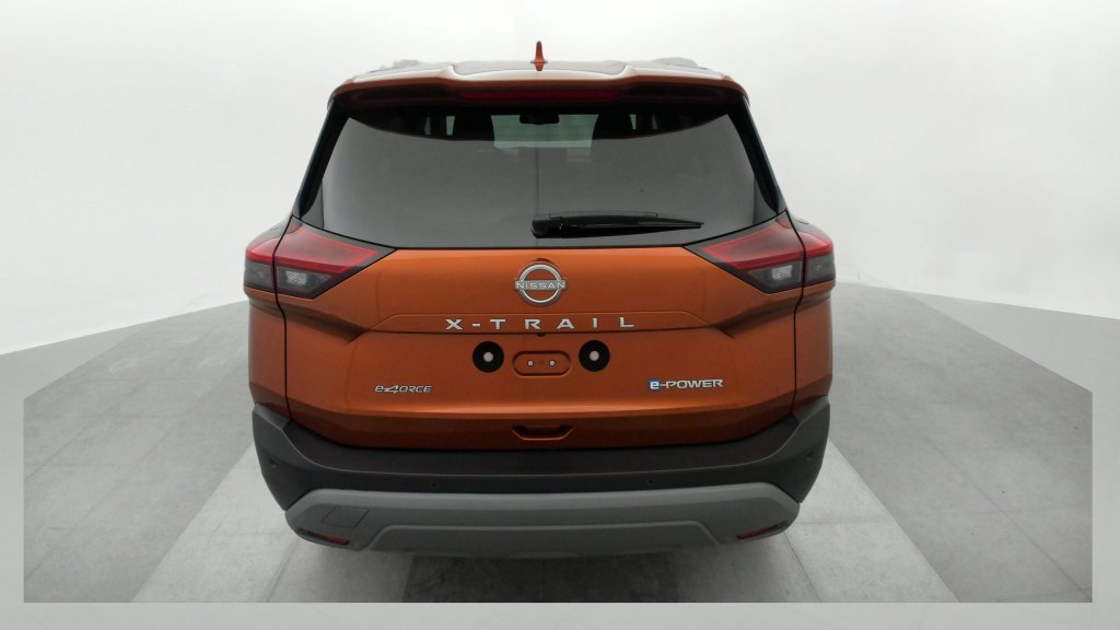 Photo véhicule 1 NISSAN X-trail E-POWER 213 ch e-4ORCE 5 Places N-Connecta