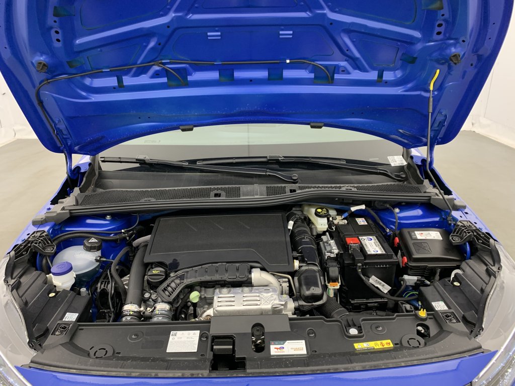 Photo véhicule 1 OPEL Corsa 1.2 Turbo 100 ch BVM6 Edition