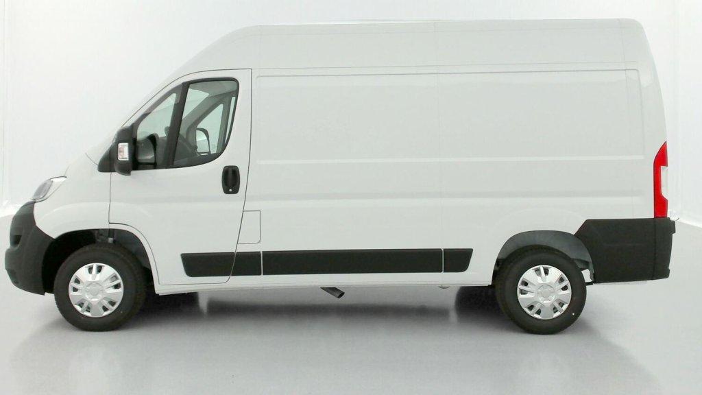 Photo véhicule 1 OPEL Movano Movano III L2H2 3.3T 2.2 BlueHDi 140ch Base