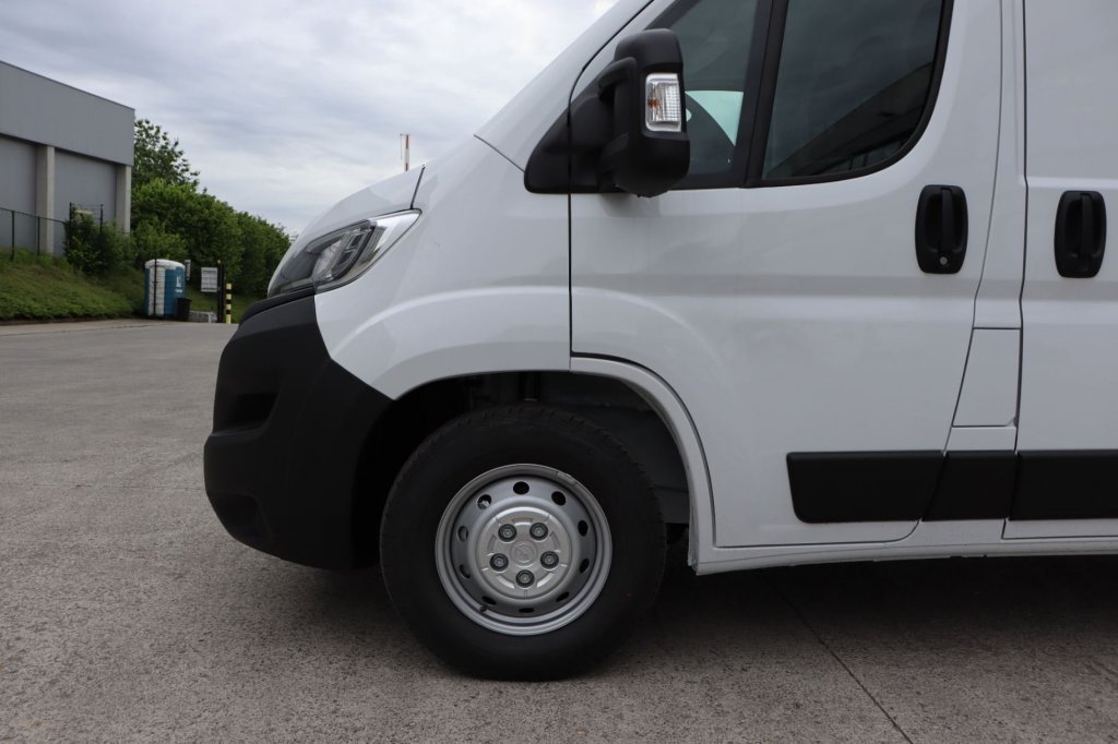 Photo véhicule 1 OPEL Movano fourgon TOLE 3.5T MAXI L3H2 140 CH S S BVM6