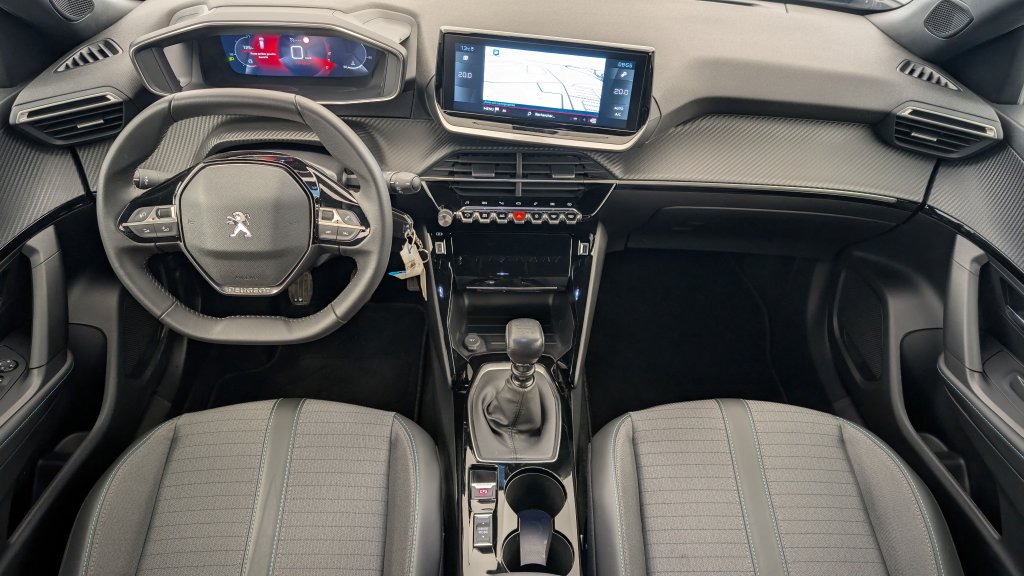 Photo véhicule 1 PEUGEOT 2008 PureTech 100 S S BVM6 Allure Pack