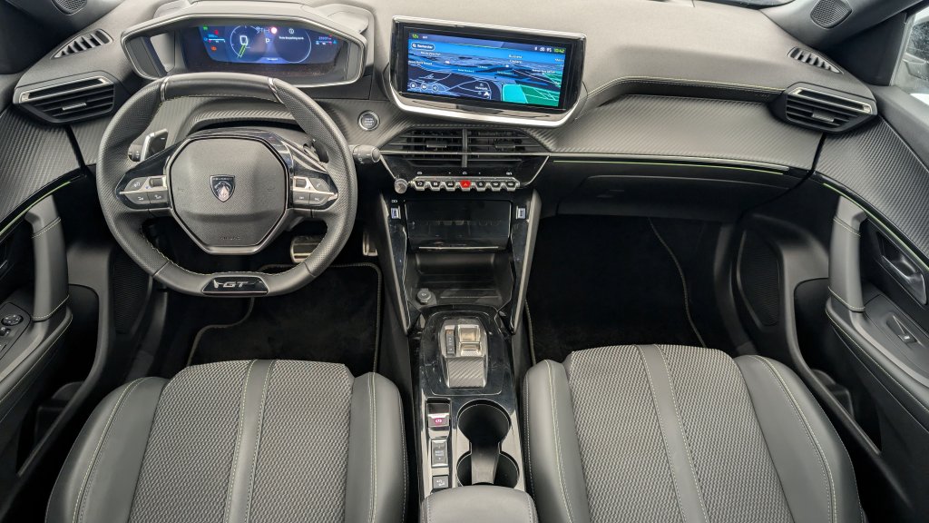 Photo véhicule 1 PEUGEOT 2008 PureTech 130 S S EAT8 GT