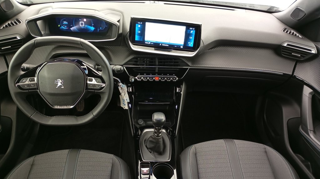 Photo véhicule 1 PEUGEOT 2008 PureTech 100 S S BVM6 Allure Pack