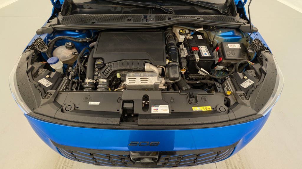 Photo véhicule 1 PEUGEOT 208 PureTech 100 S S BVM6 GT