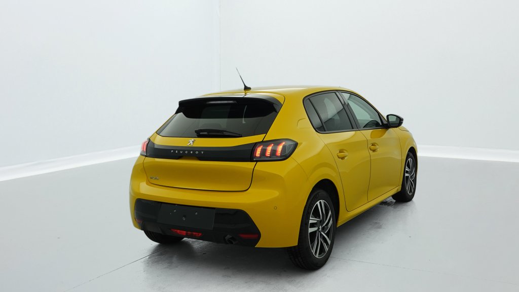 Photo véhicule 1 PEUGEOT 208 PureTech 100 S S BVM6 Allure
