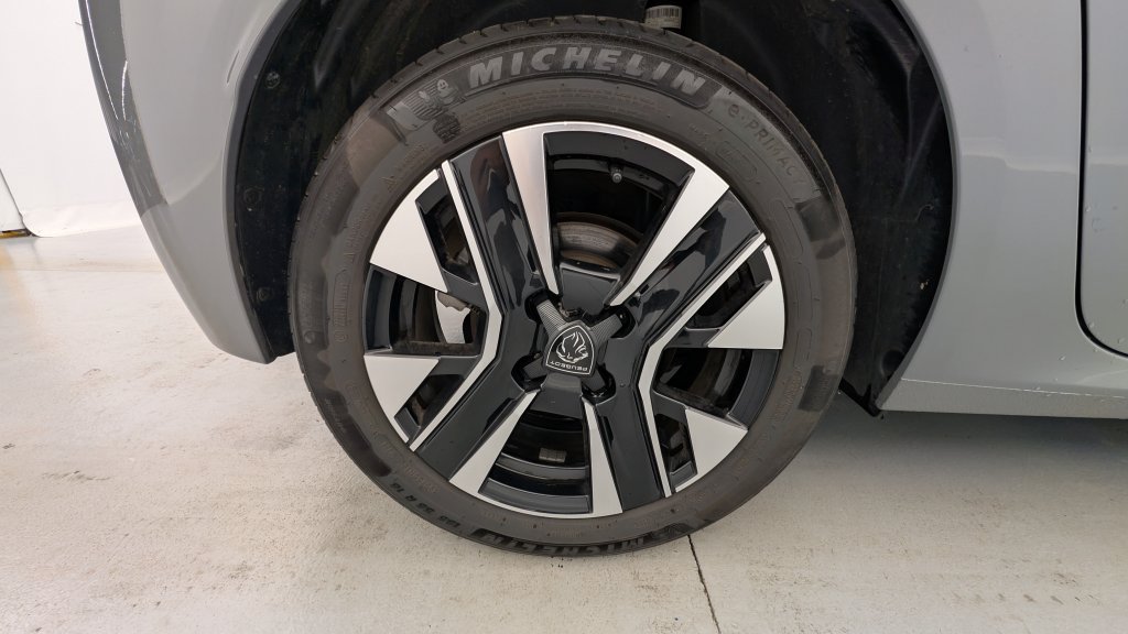 Photo véhicule 1 PEUGEOT 208 PureTech 100 S S BVM6 Allure