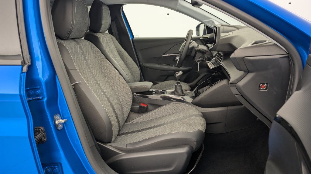 Photo véhicule 1 PEUGEOT 208 PureTech 100 S S BVM6 Allure