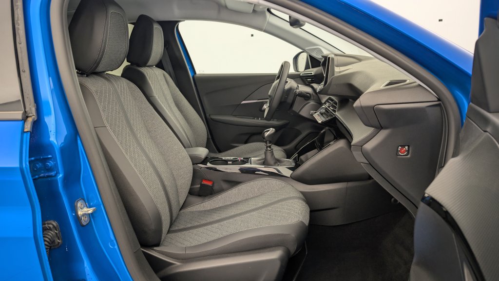 Photo véhicule 1 PEUGEOT 208 PureTech 100 S S BVM6 Allure