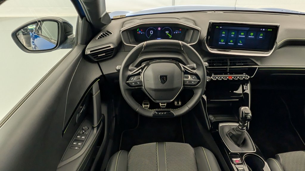 Photo véhicule 1 PEUGEOT 208 PureTech 100 S S BVM6 GT