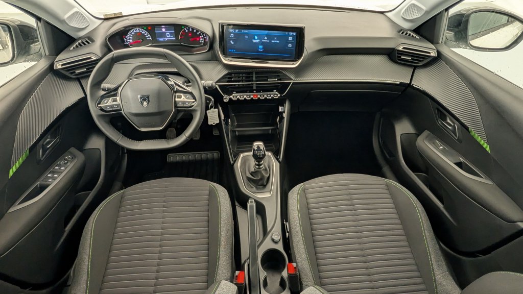 Photo véhicule 1 PEUGEOT 208 PureTech 100 S S BVM6 Active