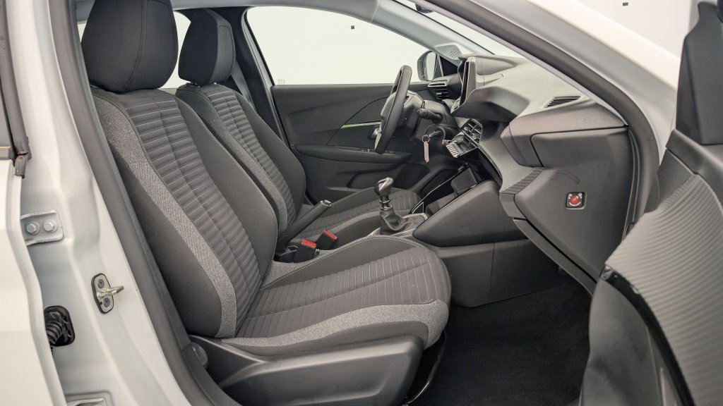 Photo véhicule 1 PEUGEOT 208 PureTech 100 S S BVM6 Active