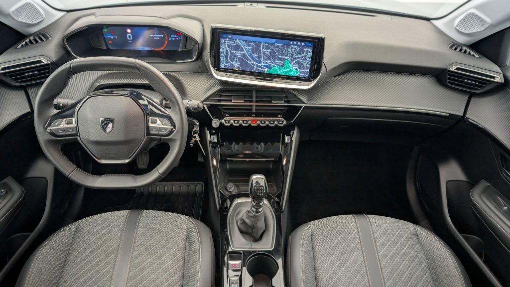 Photo véhicule 1 PEUGEOT 208 PureTech 100 S S BVM6 Allure