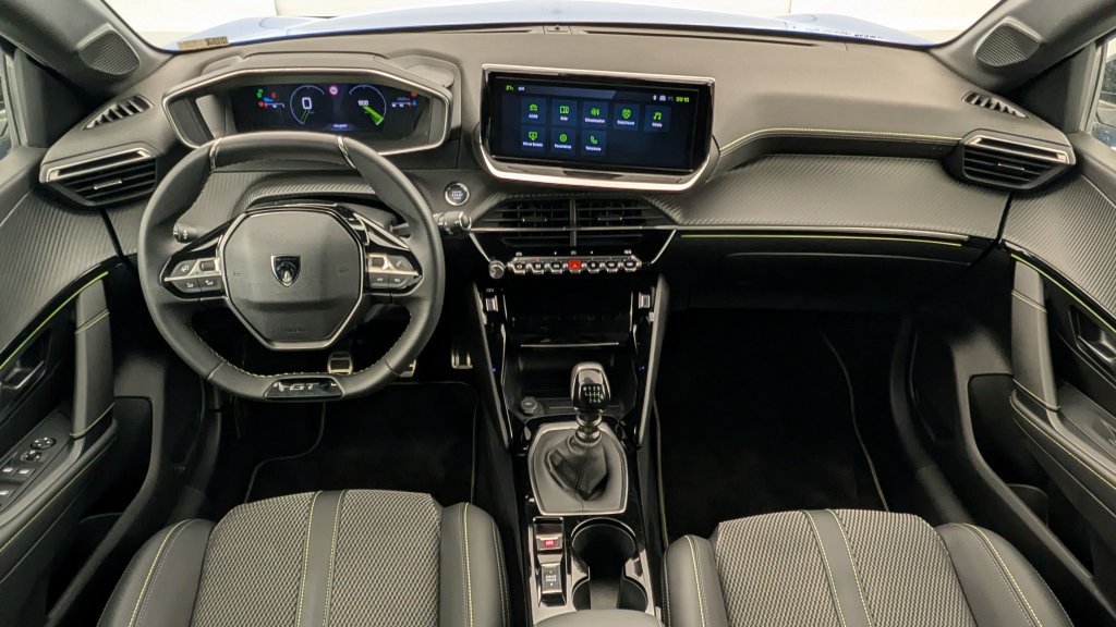 Photo véhicule 1 PEUGEOT 208 PureTech 100 S S BVM6 GT