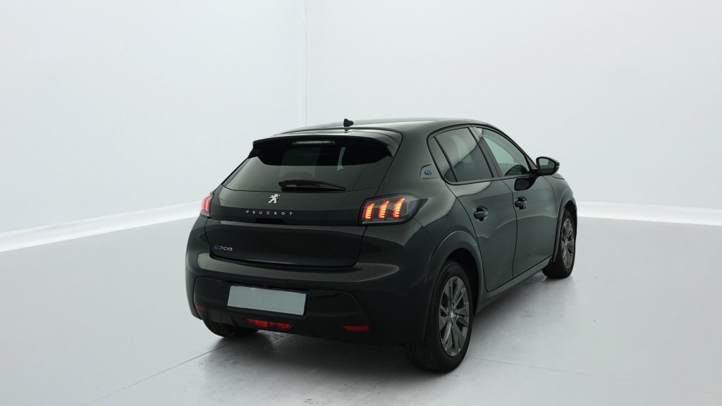 Photo véhicule 1 PEUGEOT 208 electrique 50 KWH 136CH ALLURE