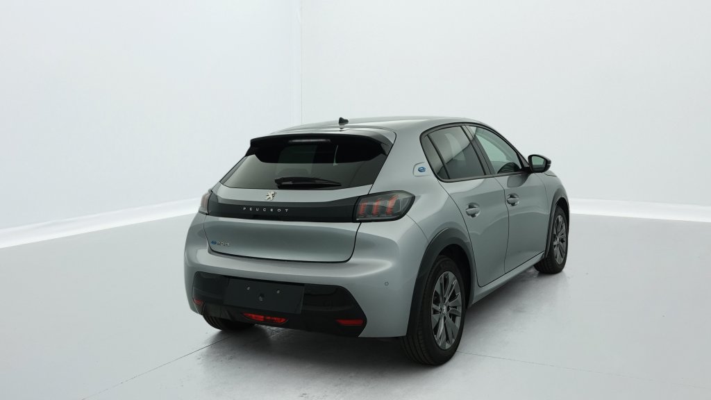 Photo véhicule 1 PEUGEOT 208 electrique 50 KWH 136CH ALLURE